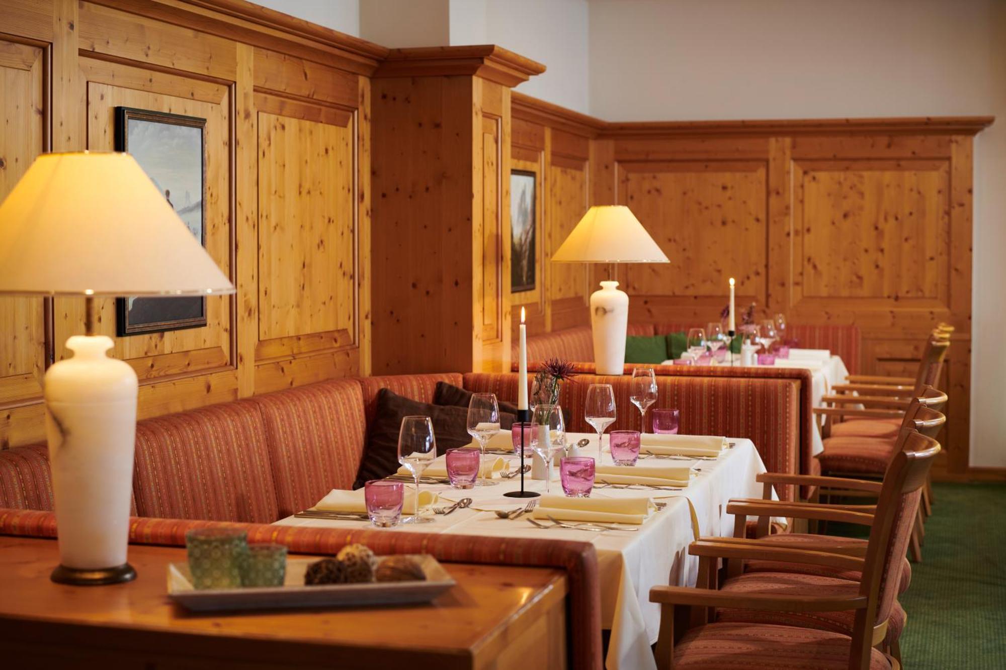 Parkhotel Neustadt นอยชตัดท์ อิน ซัคเซิน ภายนอก รูปภาพ