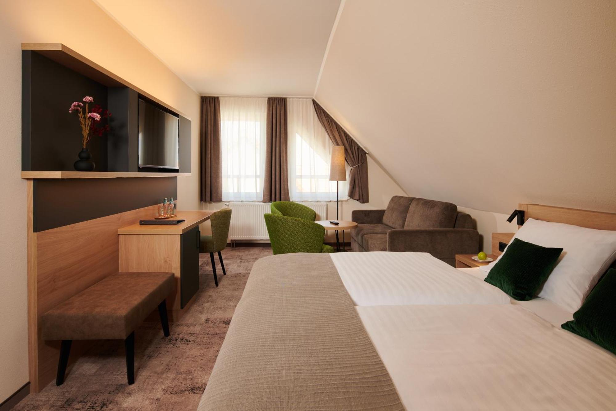 Parkhotel Neustadt นอยชตัดท์ อิน ซัคเซิน ภายนอก รูปภาพ