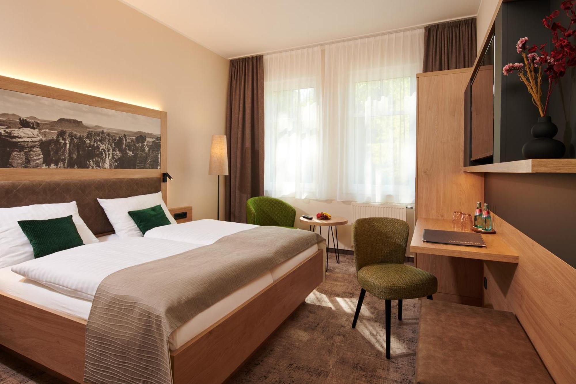 Parkhotel Neustadt นอยชตัดท์ อิน ซัคเซิน ภายนอก รูปภาพ
