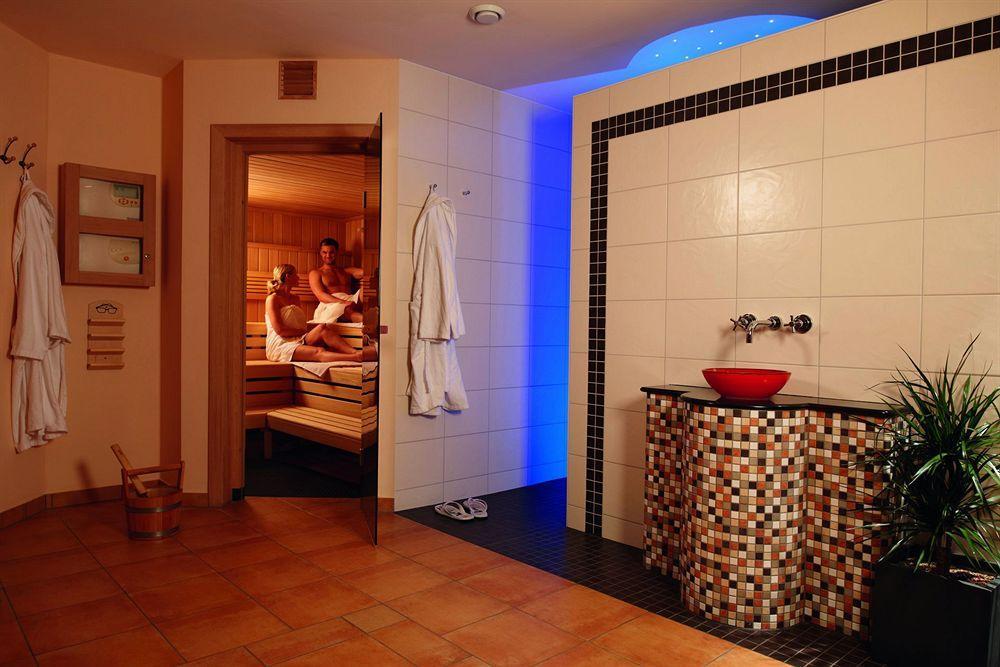 Parkhotel Neustadt นอยชตัดท์ อิน ซัคเซิน ภายนอก รูปภาพ