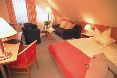 Parkhotel Neustadt นอยชตัดท์ อิน ซัคเซิน ภายนอก รูปภาพ