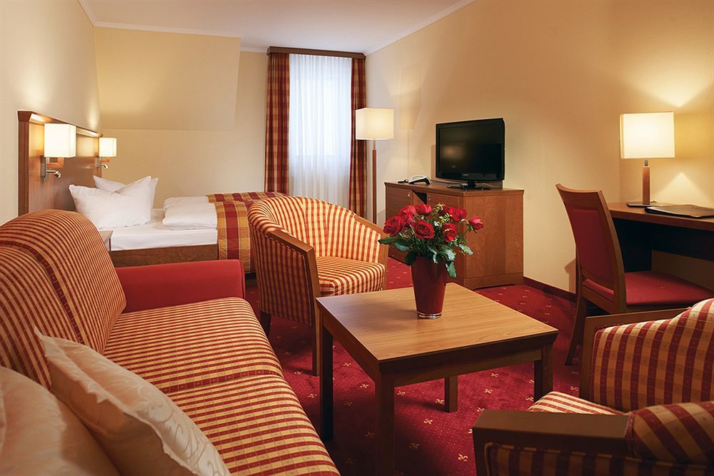 Parkhotel Neustadt นอยชตัดท์ อิน ซัคเซิน ภายนอก รูปภาพ